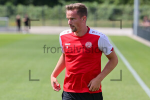 Nils Kaiser Trainingsauftakt Rot-Weiss Essen Saison 2025/2026