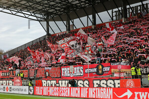 RWE Fans Schalparade Rot-Weiss Essen - SV Sandhausen 23.11.2024