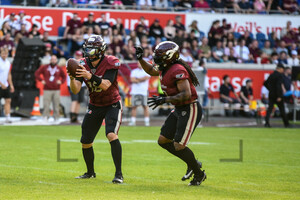 Jadrian Clark und William Patterson Hamburg Sea Devils at Rhein Fire Spielfotos 13.08.2023
