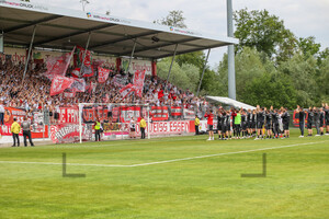 Rot-Weiss Essen Fans und Mannschaft In Aspach 17.05.2025