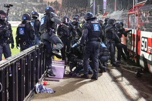 Festnahme bei Randale, Ausschreitungen RWE Fans in Osnabrück 15.12.2024