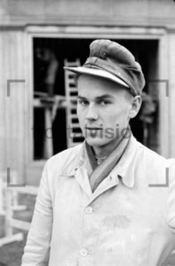 Arbeiter vor dem Block E Stalinallee Baustelle 1951