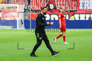 Heiner Backhaus jubelt Rot-Weiss Essen - Alemannia Aachen Spielfotos 03.08.2024