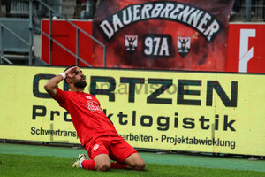 Ramien Safi Torjubel 3:0 Rot-Weiss Essen - Energie Cottbus 02.11.2024