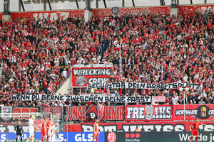 Rot-Weiss Essen Fans Spruchband gegen Securitas Sicherheitsdienst