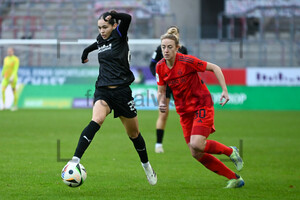 Kassandra Potsi Google Pixel Frauen Bundesliga SGS Essen Bayern München Spielfotos 07.12.2024
