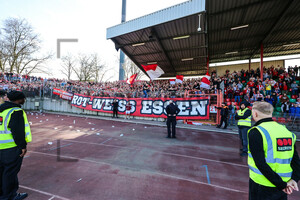 Rot Weiss Essen feiert Sieg im Halbfinale Niederrheinpokal 22.03.2025