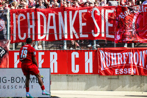 Eric Voufack Torjubel Rot-Weiss Essen - FC Erzgebirge Aue 12.04.2025