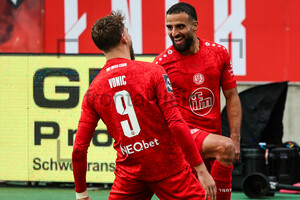 Ramien Safi, Leonardo Vonic Torjubel 3:0 Rot-Weiss Essen - Energie Cottbus 02.11.2024