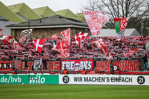 Schalparade Support RWE Fans bei BVB U23 2025