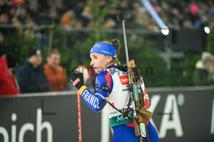 Julia Simon bett1.de Biathlon World Team Challenge 28.12.2024