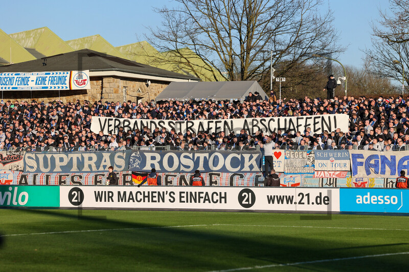 Hansa Fans Spruchband gegen DFB in Dortmund 01.02.2025.