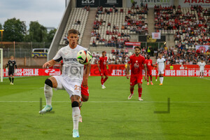 Adam Hlozek Bayer 04 Leverkusen