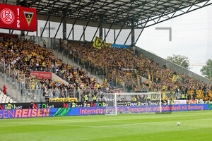 Aachen Fans feiern in Essen 03.08.2024