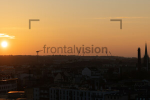 Flutlichtmasten Ostseestadion Rostock Sonnenuntergang
