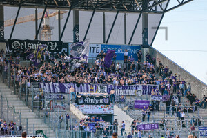Support Fans FC Erzgebirge Aue in Essen 12.04.2025