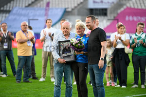 Kirsten Schlosser Google Pixel Frauen Bundesliga SGS Essen SC Freiburg