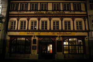 Casino Karlovy Vary, Karlsbad at night