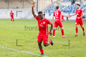Derrick Kyere Sportfreunde Siegen Torjubel