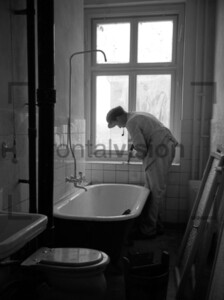 Sanitär Badewannen Toiletten Monteur